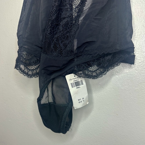 Abercrombie & Fitch – Lace Bodysuit - Picture 4 of 4